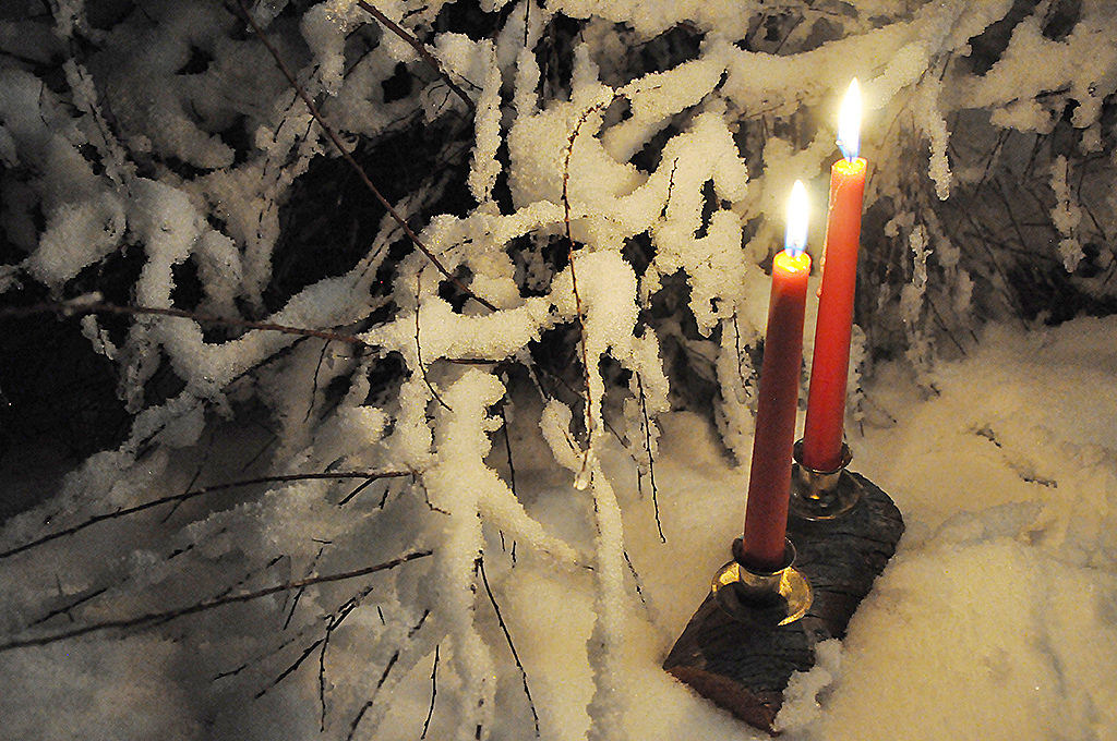 kynttilä valo lumi joulu)